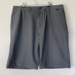 Travis Mathew Gray Golf Shorts‎ Men 36 Chino Outdoor Preppy Club Performance
